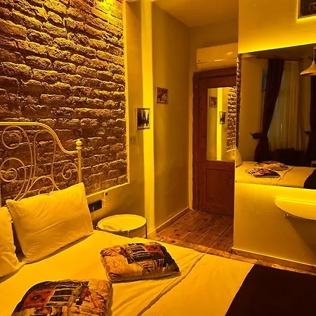 Corner Hot Hotel