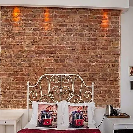 Corner Hot Hotel