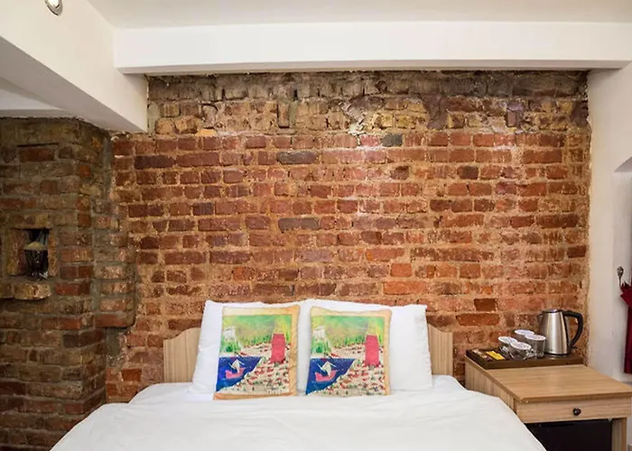 كورنر هوت فندق