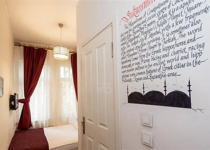 كورنر هوت 3*