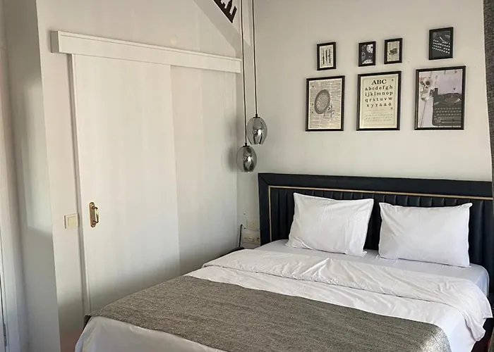 Corner Hot Отель 3*