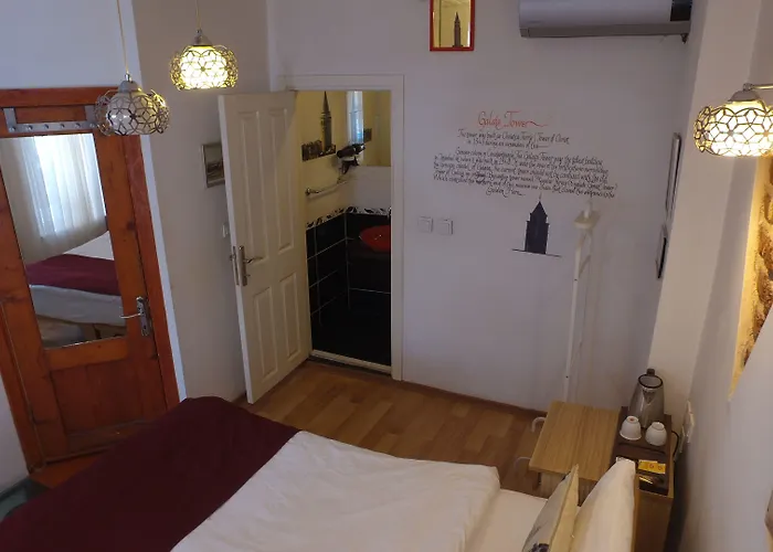 Corner Hot Отель 3*