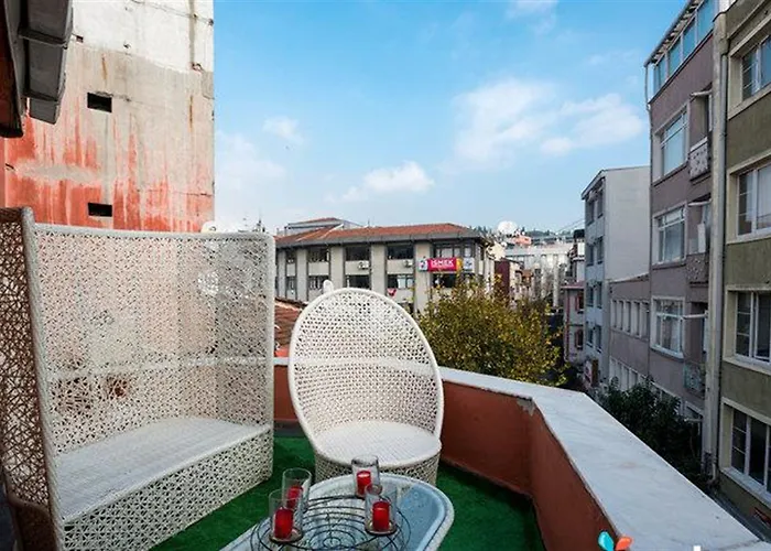 Corner Hot Отель 3*